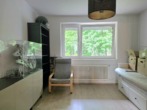 Kind - Was für eine Wohnung im 1. OG. Zugreifen.