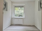 Arbeiten - Gemütliche aber renovierungsbedürftige EG-Wohnung in einer familiär geprägten Anlage