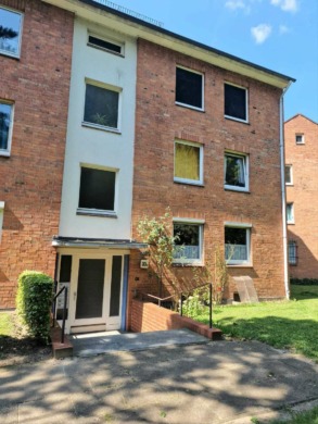 Gemütliche aber renovierungsbedürftige EG-Wohnung in einer familiär geprägten Anlage, 22117 Hamburg, Erdgeschosswohnung