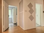 Flur - Gemütliche aber renovierungsbedürftige EG-Wohnung in einer familiär geprägten Anlage